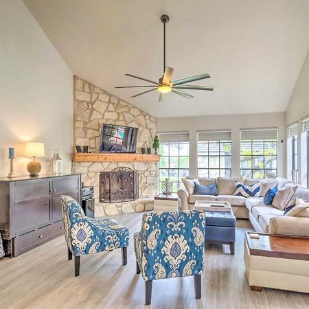 Horseshoe Bay Townhome With Patio And Outdoor Pool! ภายนอก รูปภาพ